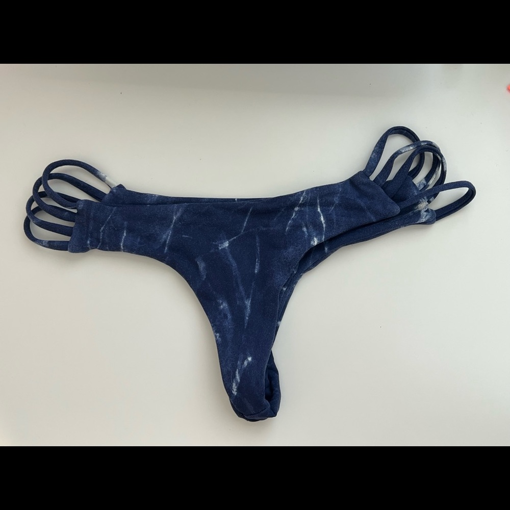 Midori super cheeky thong bikini